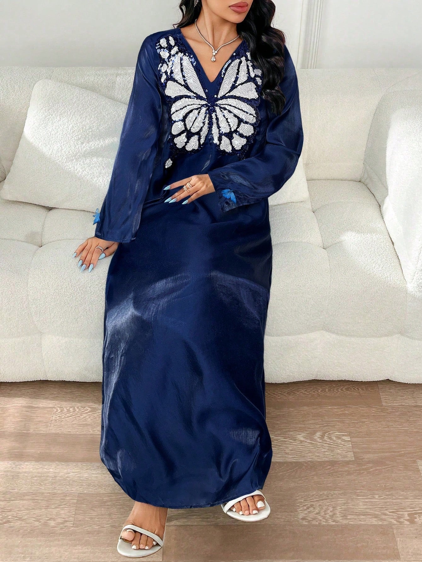 SHEIN Yasmyna  V جلابية قفطان أنيقة بياقة مزينة بترتر فراشة