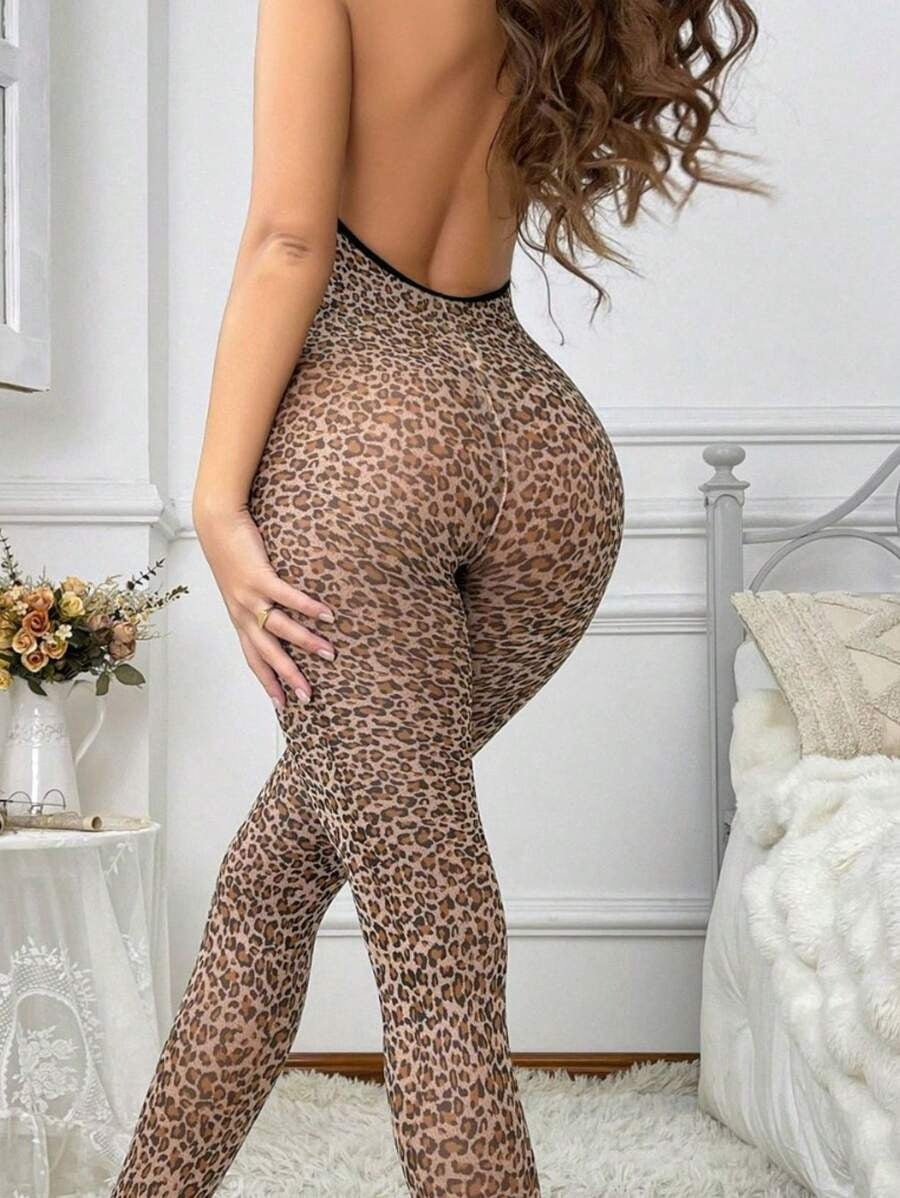 SHEIN جوارب نسائية شفافة بتصميم فهد ودانتيل فاخر