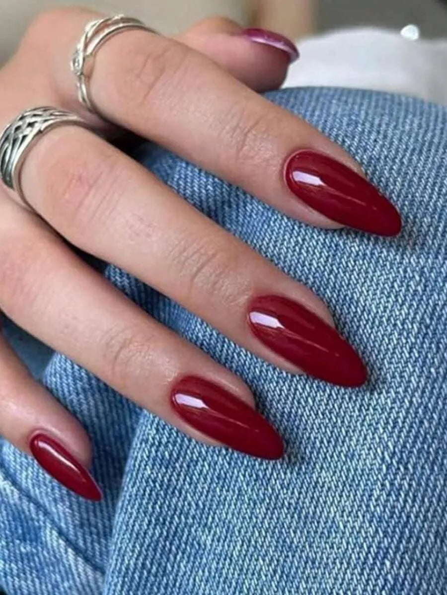 SHEIN أظافر جل متوسط بشكل لوز لامعة بلون الأحمر