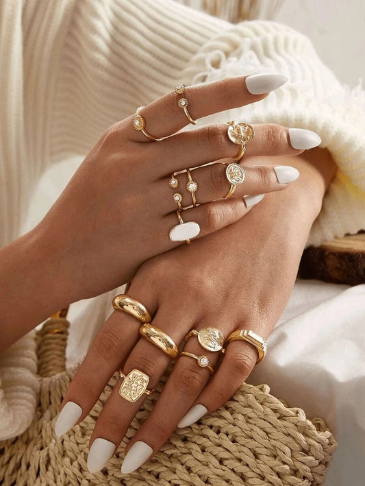 SHEIN طقم 13 خاتم ذهبي بتصميم راين ومجوف كلاسي