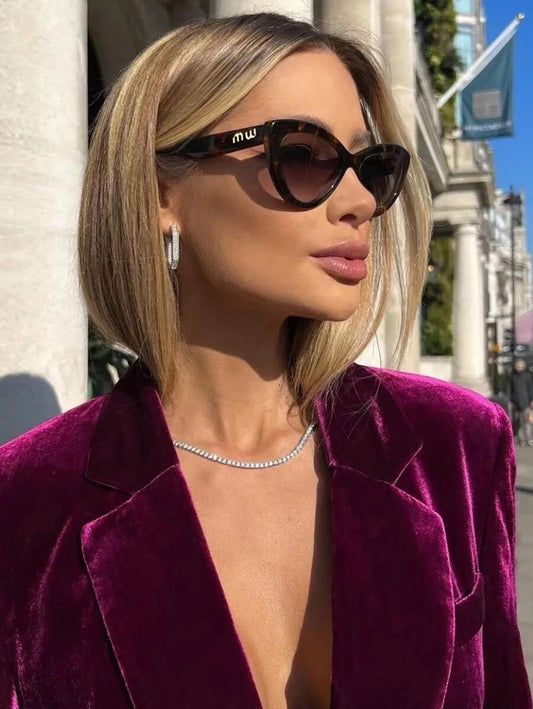 SHEIN نضارة عين قط أنيقة بحرف ديزاين   لون نمر بني