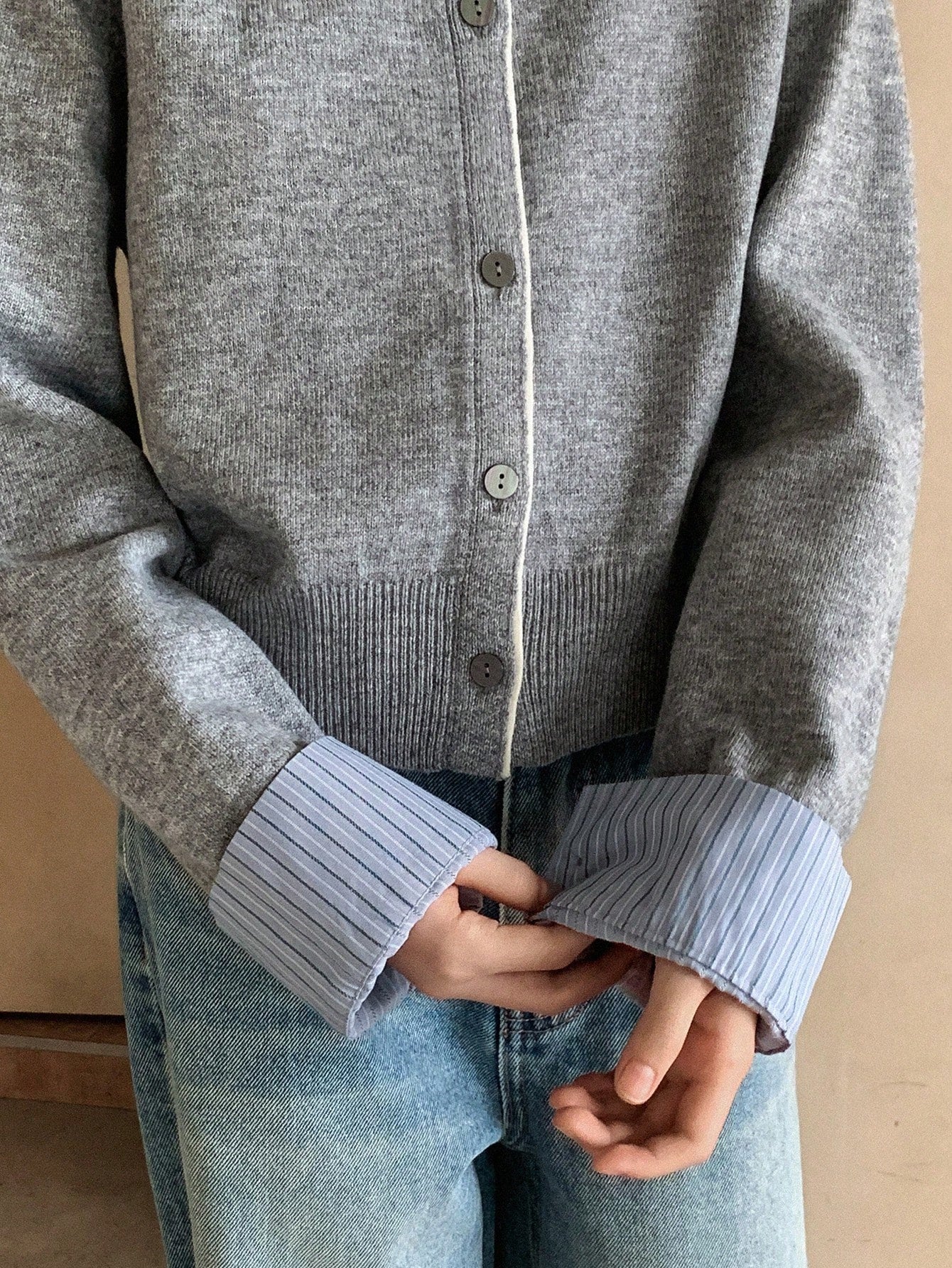 SHEIN كارديجان مخطط للفتيات المراهقات تصميم بسيط وعصري