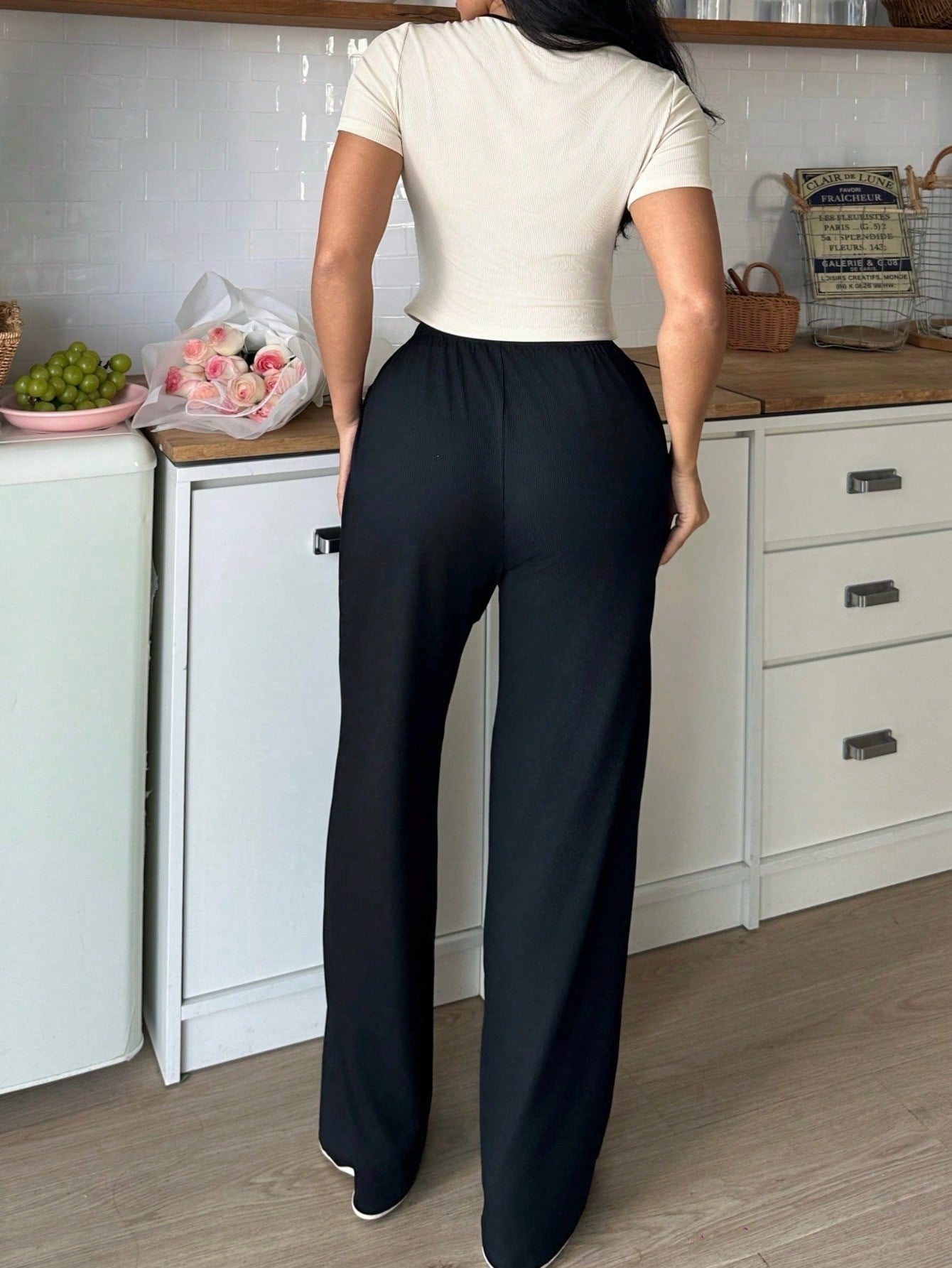 SHEIN Snug Zone طقم بيجامة نسائي علوية قصيرة الأكمام وبنطال طويل بألوان متباينة