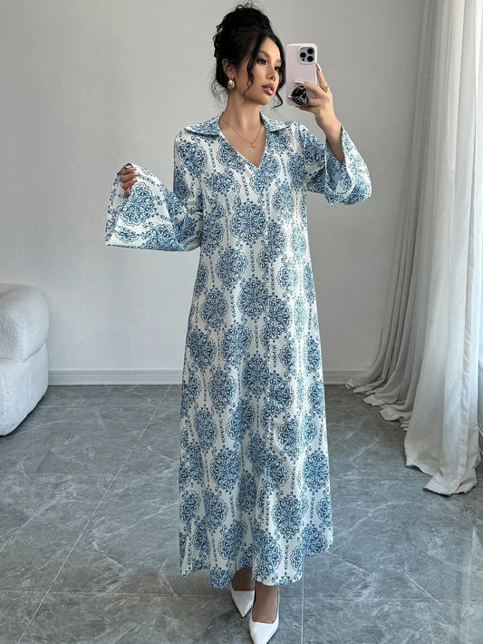 SHEIN Al Najma فستان مطبوع بأكمام جرس