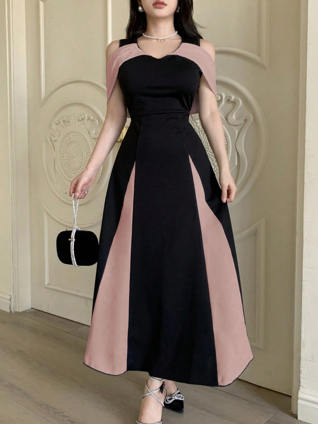 SHEIN Modelyn فستان مبطن مكشوف الكتف بلون مزدوج بحافة كروشيه أنيق