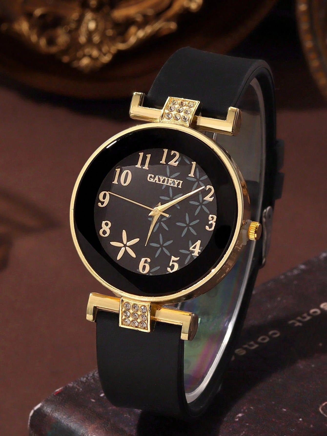 SHEIN ساعة نسائية كوارتز متعددة الوظائف