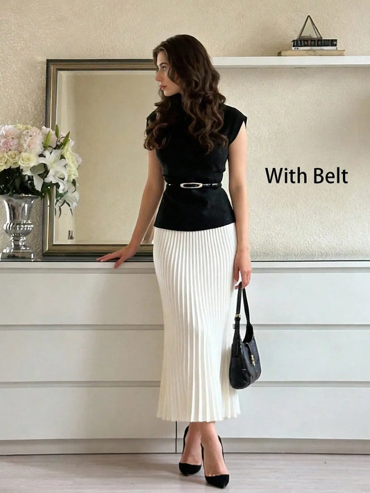 SHEIN طقم نسائي أنيق قطعتين (تيشيرت أسود بياقة مرتفعة + تنورة مكسرة باللون الأبيض) مع حزام