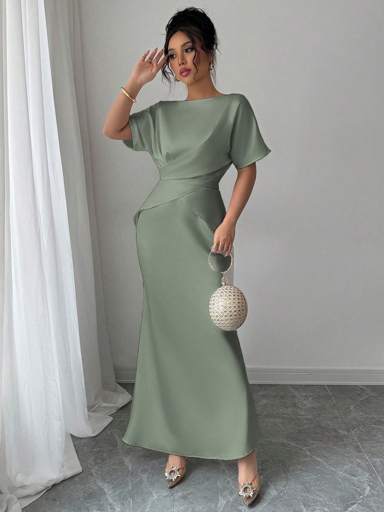 SHEIN Elenzga فستان ساتان لامع بلون أخضر رمادي