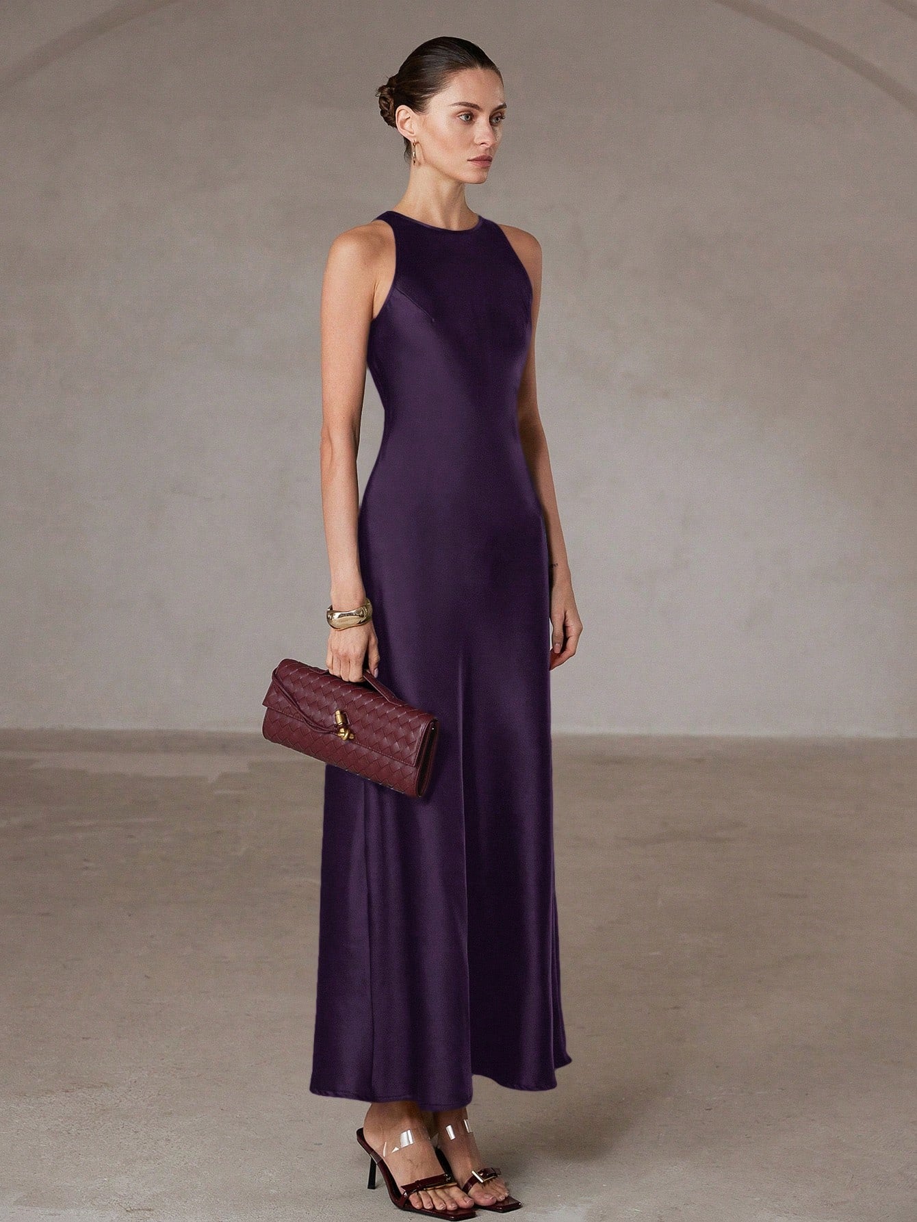 SHEIN Aveloria Modichic فستان ساتان غير متماثل بدون أكمام