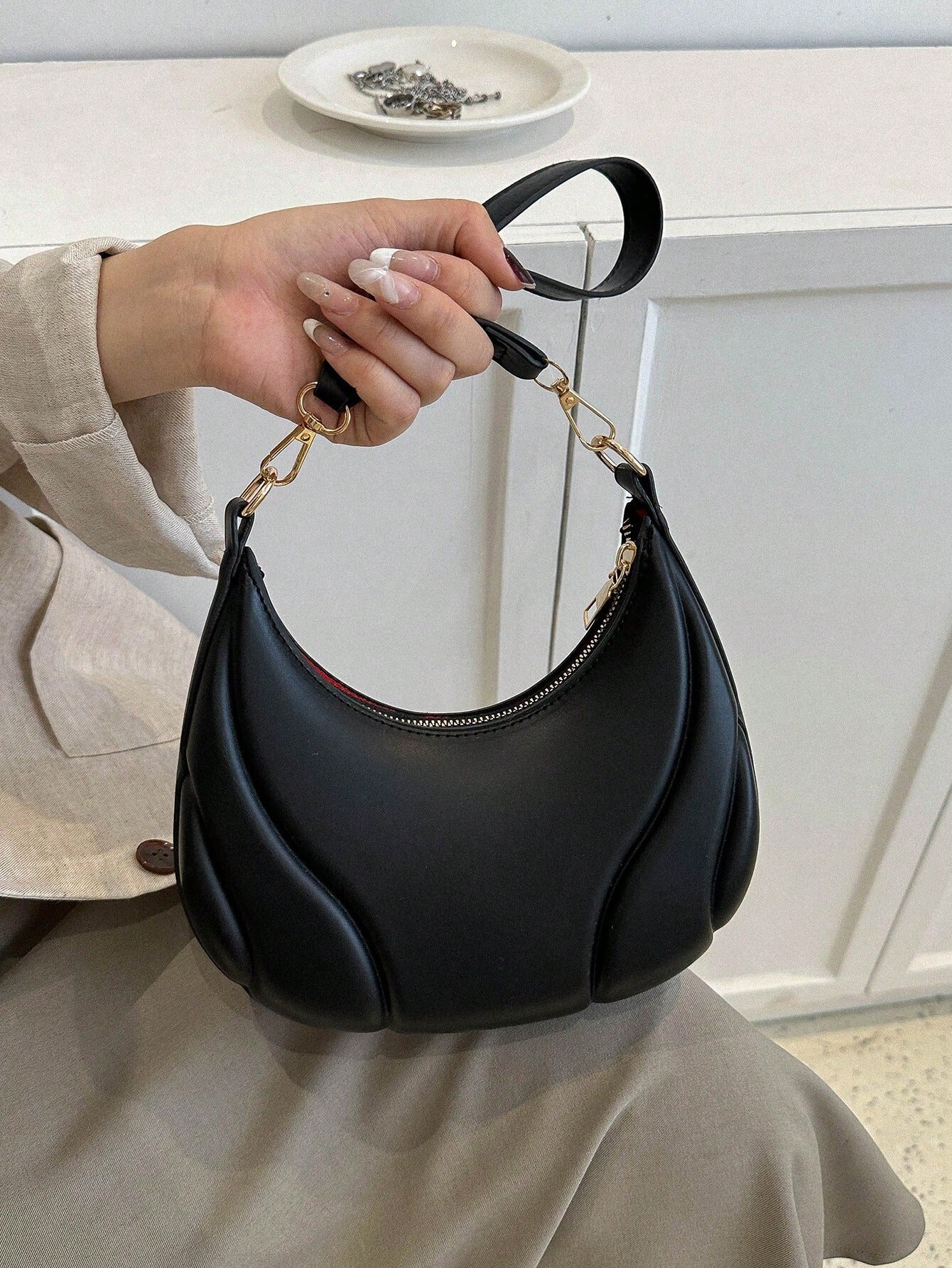 SHEIN حقيبة كاجوال للنساء بطراز فرنسي 2024 أنيقة