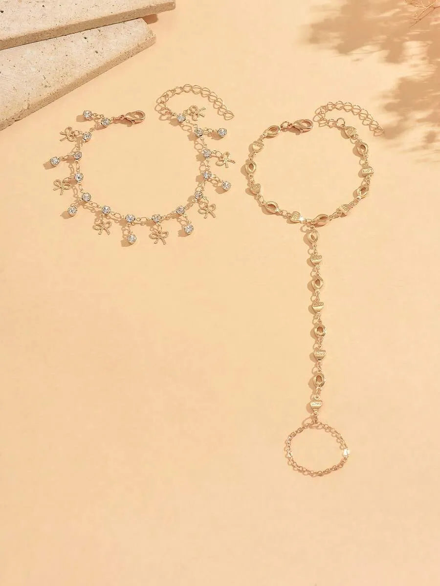 SHEIN طقم سوار كلاسيكي بتميمة ذهبية مرصعة بالراين وسوار إصبع للنساء