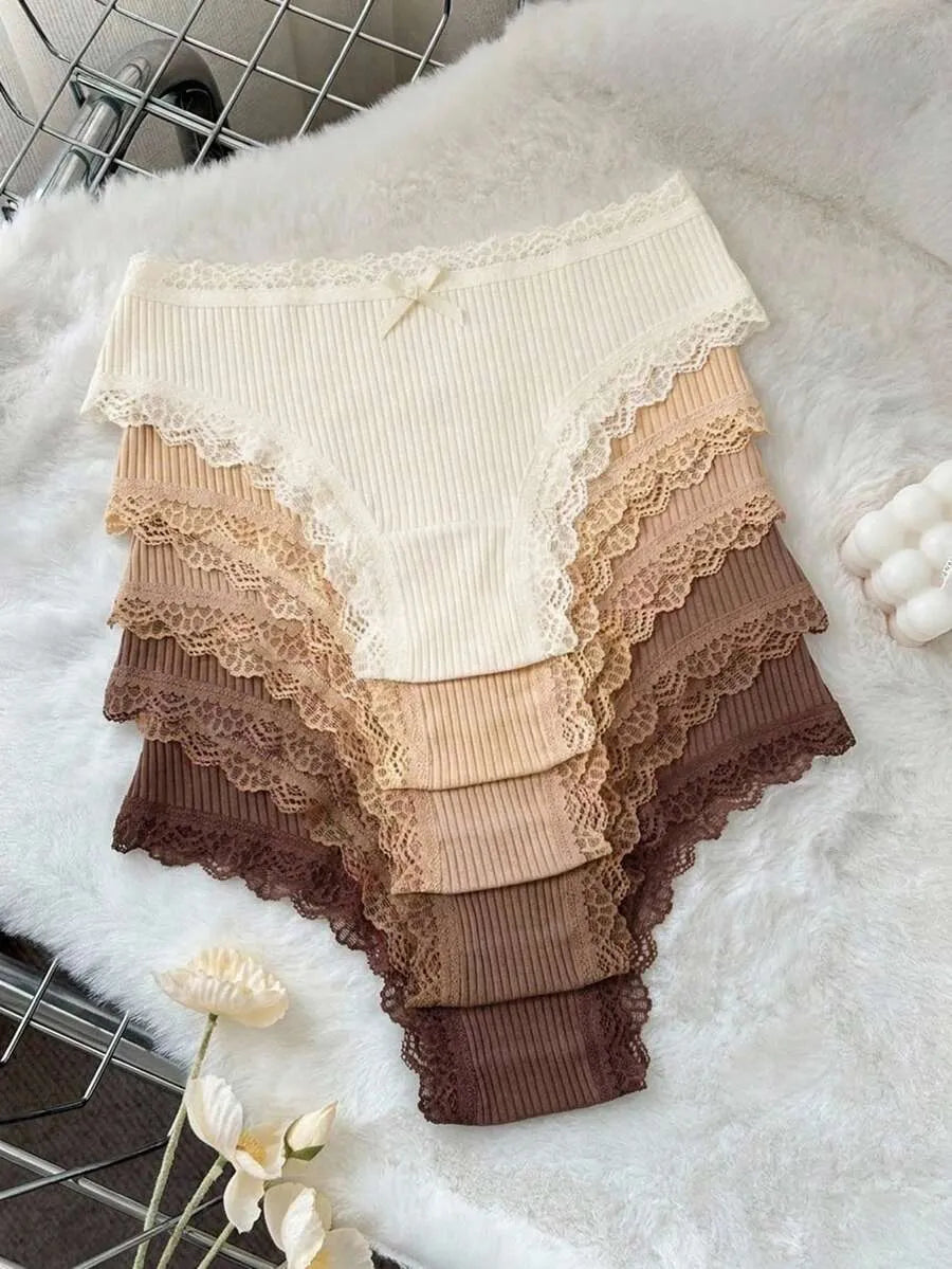 SHEIN DAZY سراويل داخلية نسائية من 5 قطع بحافة دانتيل وخصر منخفض متعدد الألوان