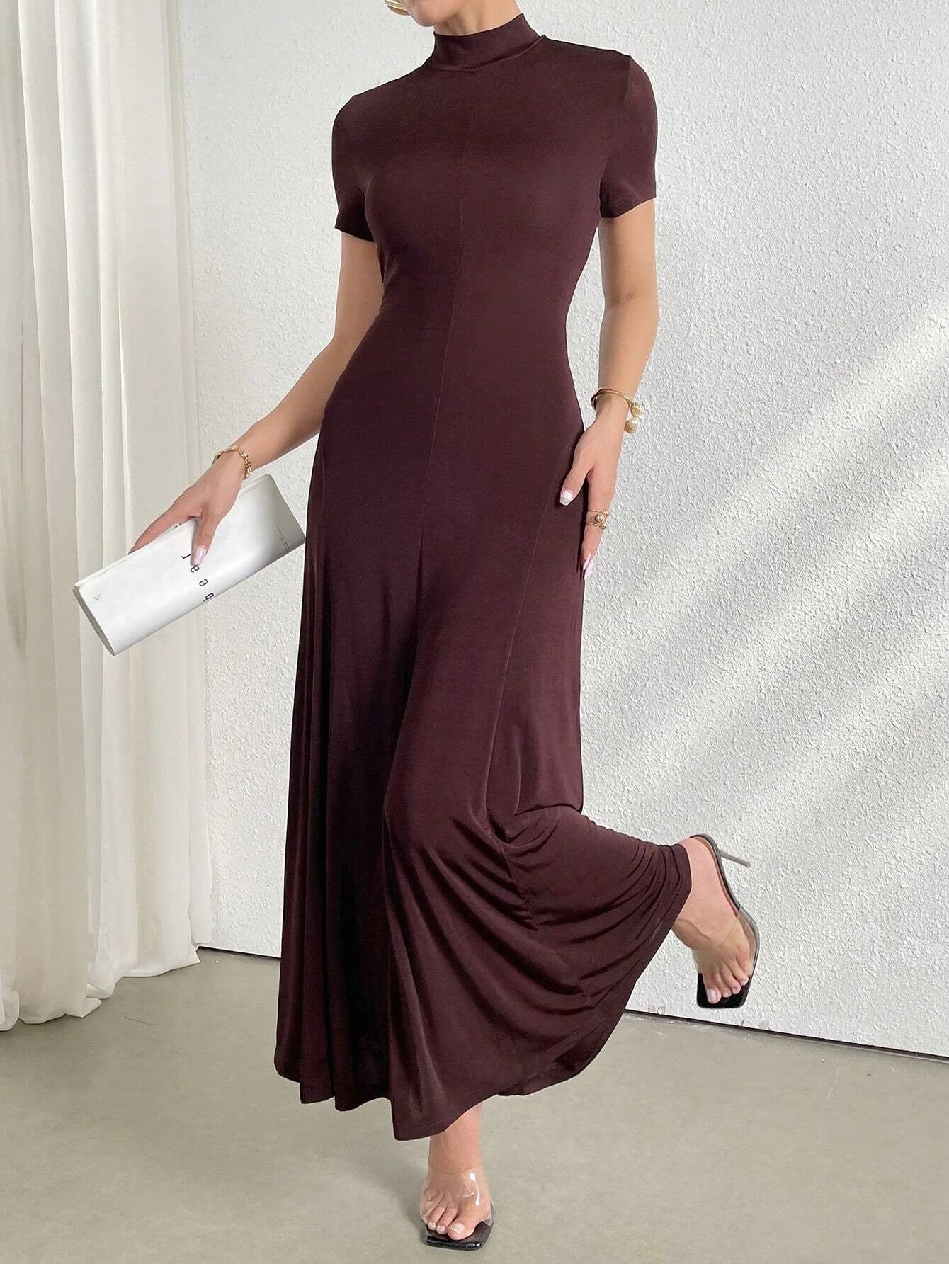 SHEIN Seusyu فستان نسائي بأكمام قصيرة بلون سادة يومي