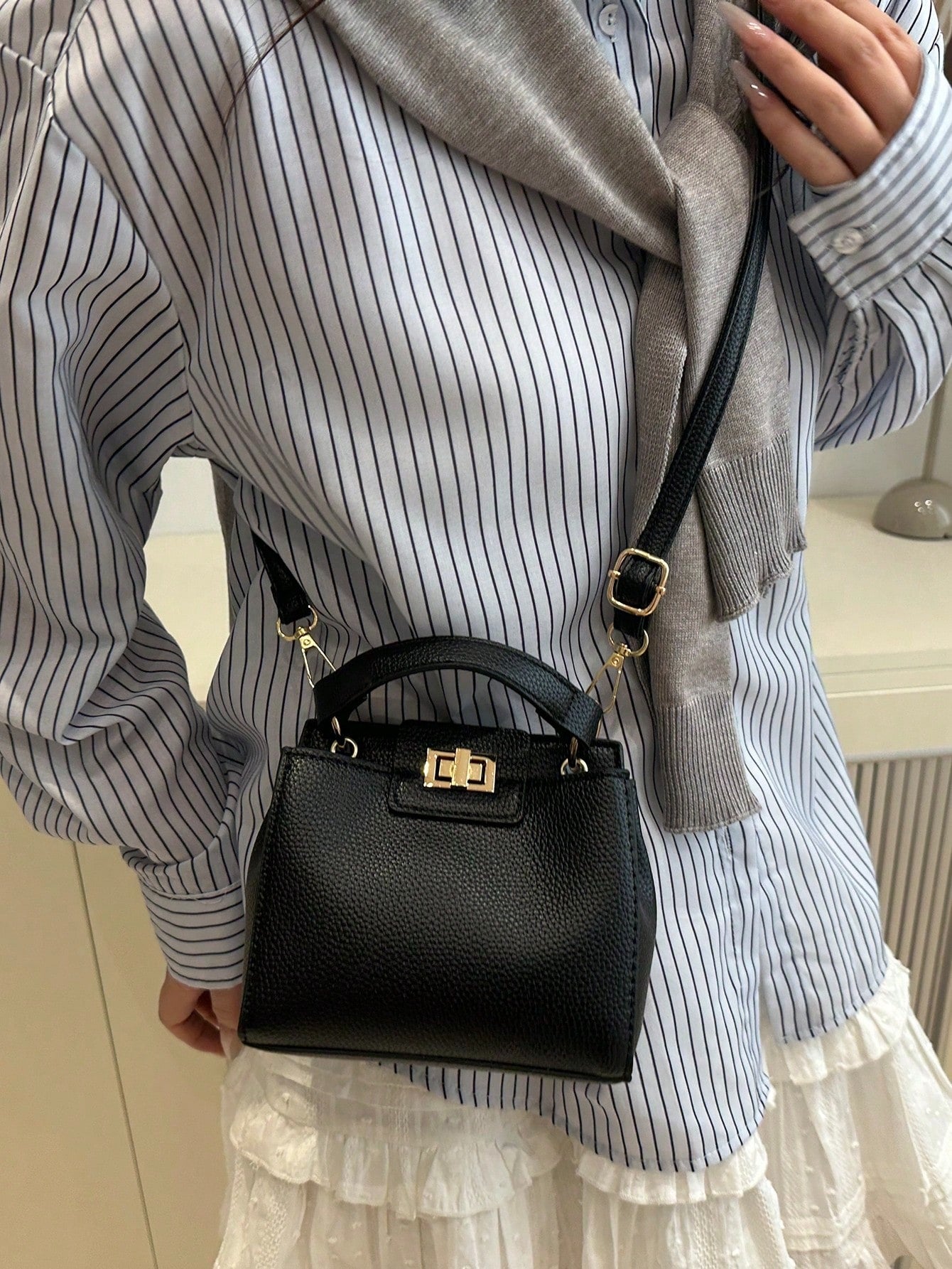 SHEIN حقيبة يد كاجوال بإغلاق قفل دوار