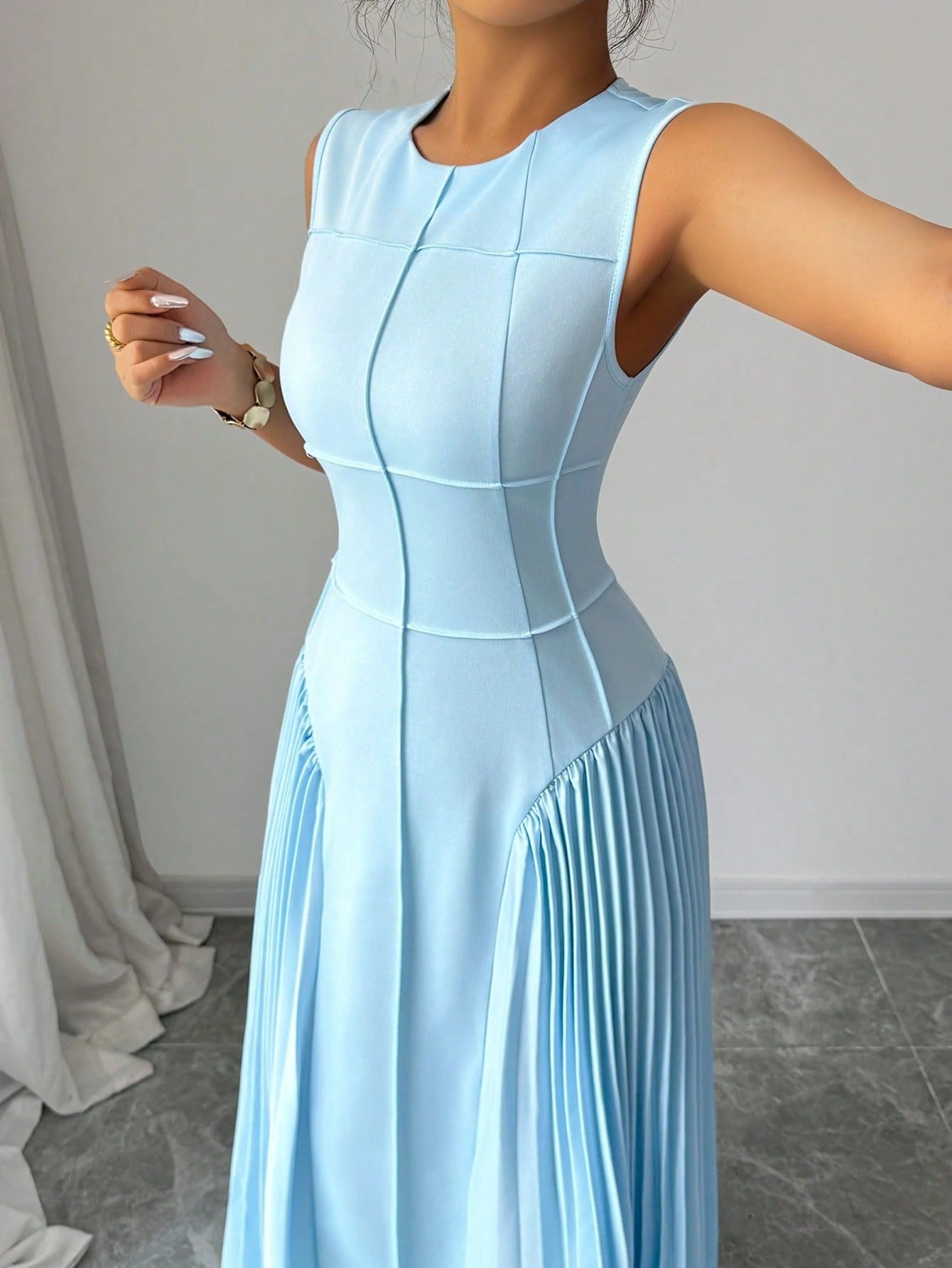 SHEIN Rafferiza فستان ماكسي صوفي أنيق بياقة عالية بدون أكمام