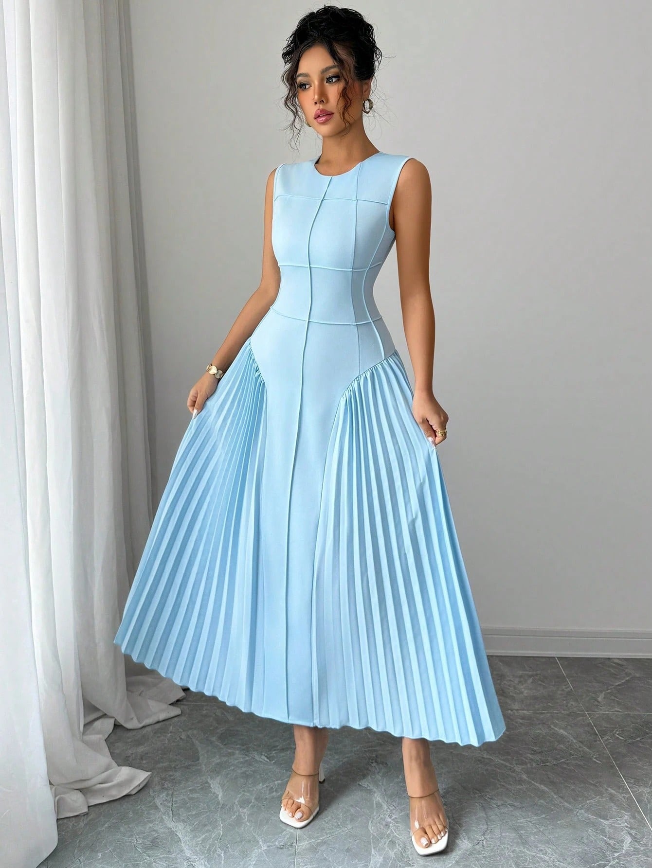 SHEIN Rafferiza فستان ماكسي صوفي أنيق بياقة عالية بدون أكمام