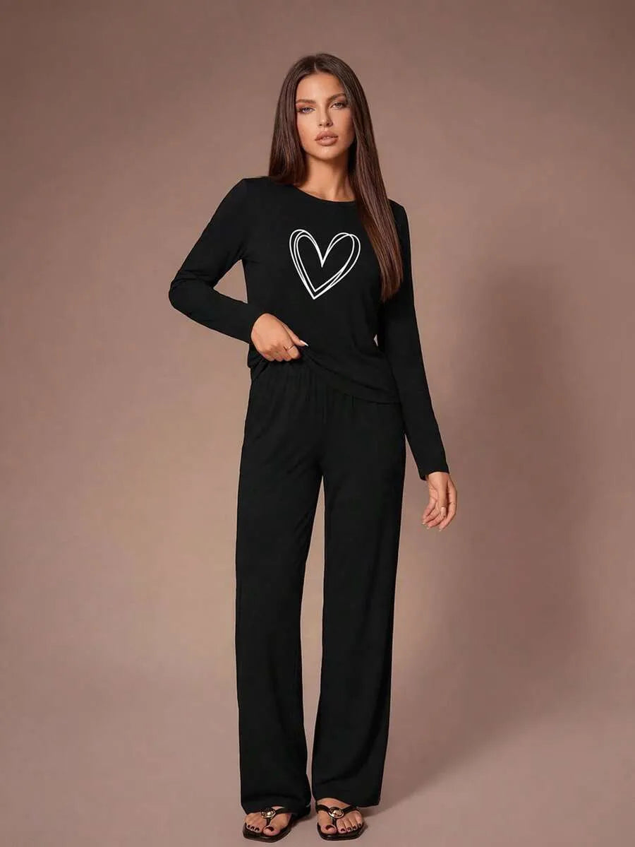 SHEIN Lazeform طقم بيجامة قطعتين بأكمام طويلة وبنطلون بطبعة قلوب بلون أسود