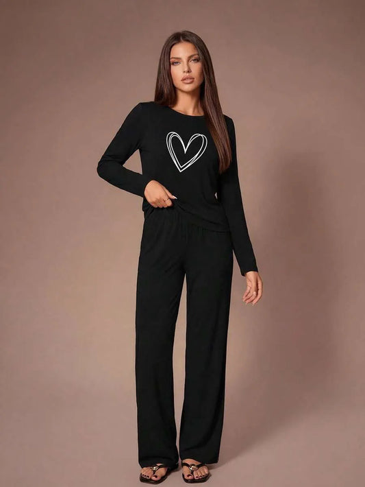 SHEIN Lazeform طقم بيجامة قطعتين بأكمام طويلة وبنطلون بطبعة قلوب بلون أسود