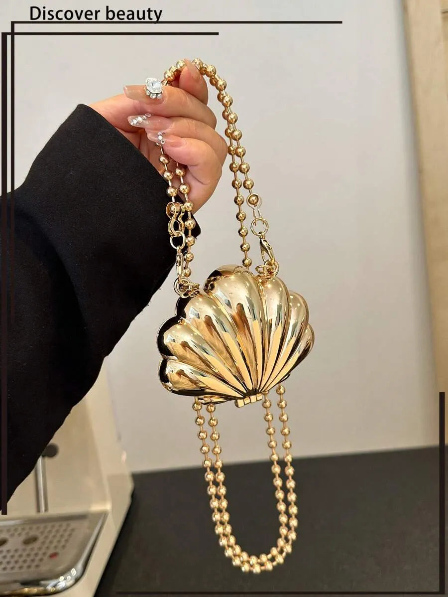 SHEIN حقيبة يد صغيرة بشكل صدفة للكروس بسلسلة معدنية لعشاق الموضة والسهرات