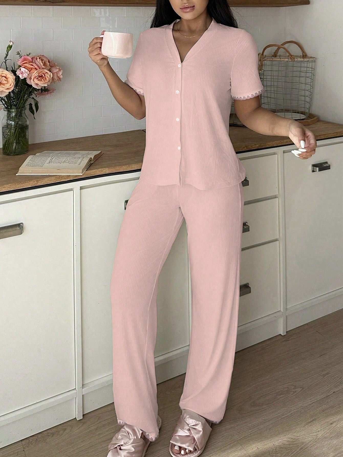 SHEIN Snug Zone طقم بيجامة نسائي قطعتين بلونين متباينين