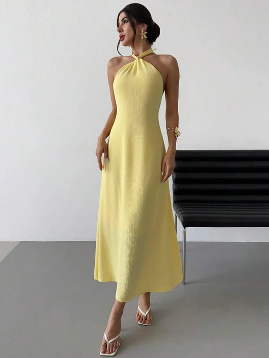 SHEIN Firerie فستان طويل فضفاض بدون أكمام وظهر مكشوف بلون أصفر فاتح
