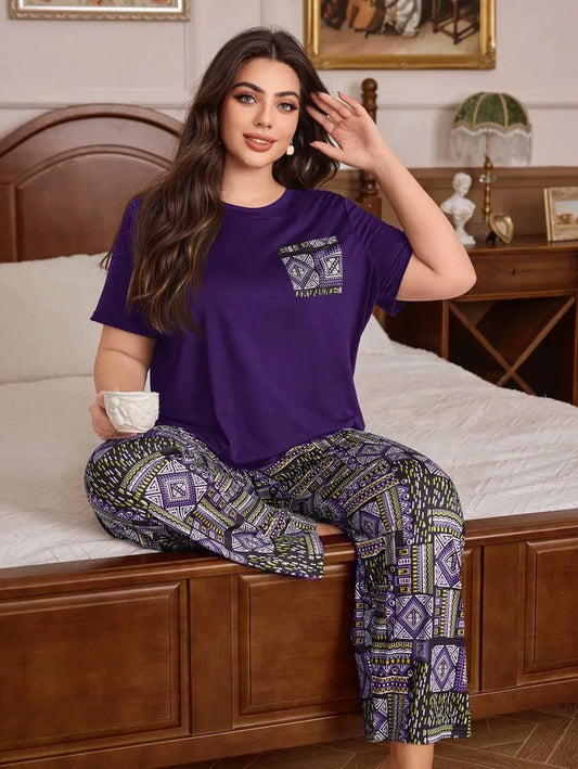 SHEIN طقم بيجامة نسائي بلون أرجواني بطبعة عصرية وأكمام قصيرة