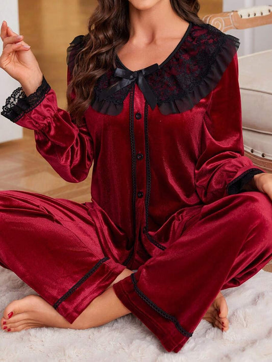 SHEIN PalaceNights طقم بيجاما نسائي بلون أحمر