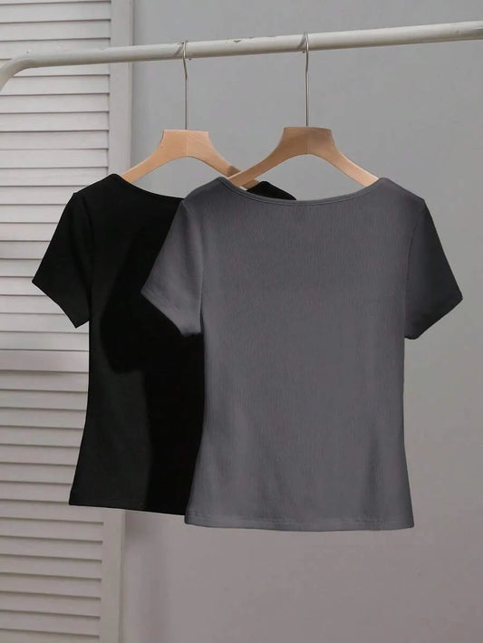SHEIN EZwear طقم تيشيرتات نسائي قطعتان