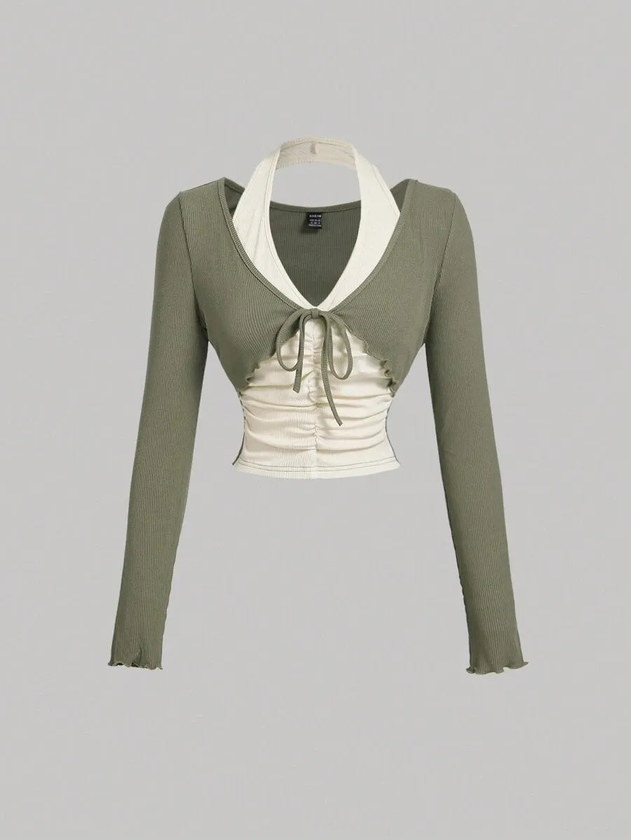SHEIN MOD تي شيرت نسائي قصير بأكمام طويلة وياقة رسن وتفاصيل مجمعة بلون أخضر