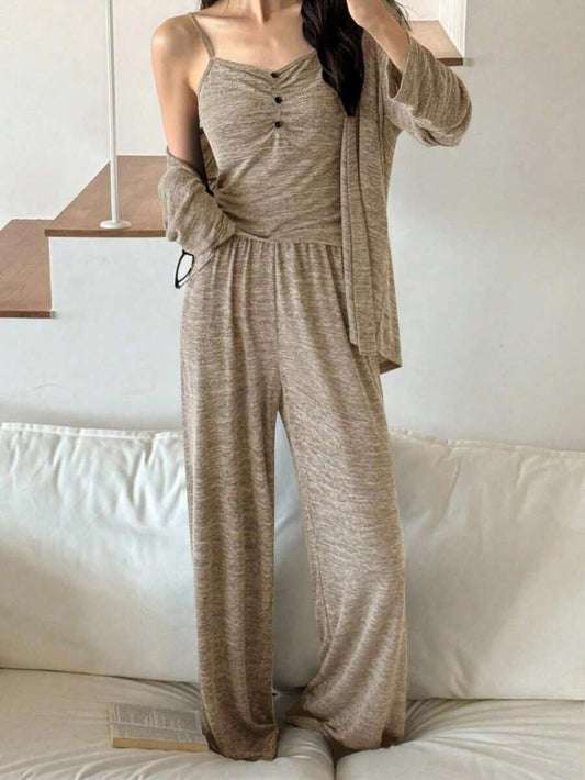SHEIN طقم بيجامة منزلي ناعم ومرتب من 3 قطع بلون بيج