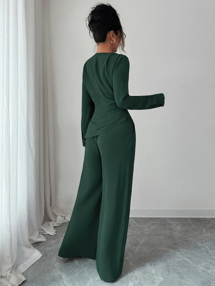 SHEIN Raffinéa طقم نسائي قطعتين تي شيرت بأزرار وبنطال طويل بلون أخضر داكن