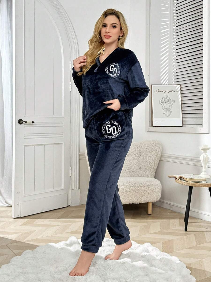 SHEIN طقم ملابس بيجامة منزلية دافي