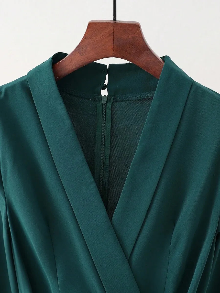 SHEIN GlowEve جمبسوت نسائي بخصر عالٍ وحزام وساق واسعة بجيوب بلون أخضر داكن