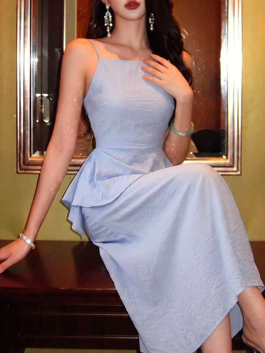 SHEIN Feyla A-Line فستان ماكسي أزرق فاتح بتصميم غير متماثل وطبقات