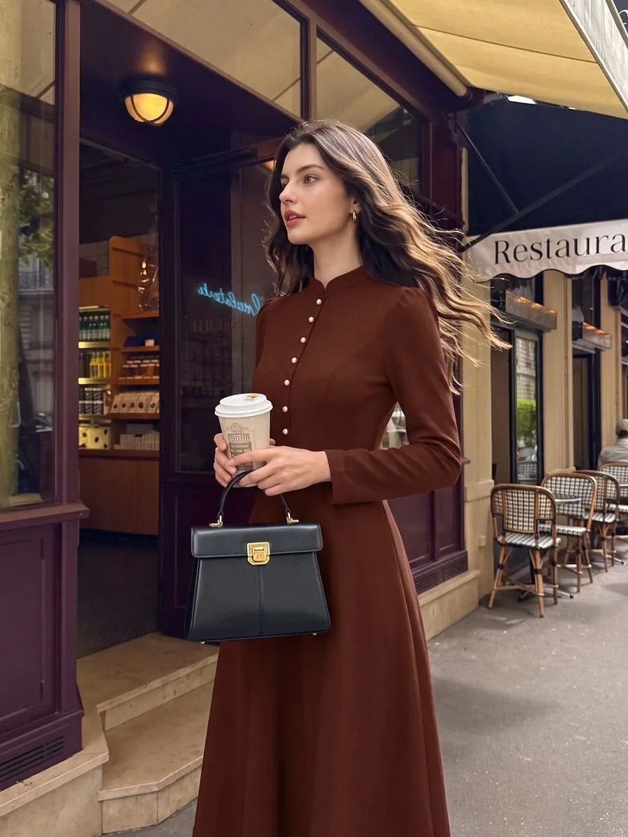 SHEIN Vintamour فستان نسائي بياقة تشيونغسام وأزرار أمامية وجيوب بلون بني