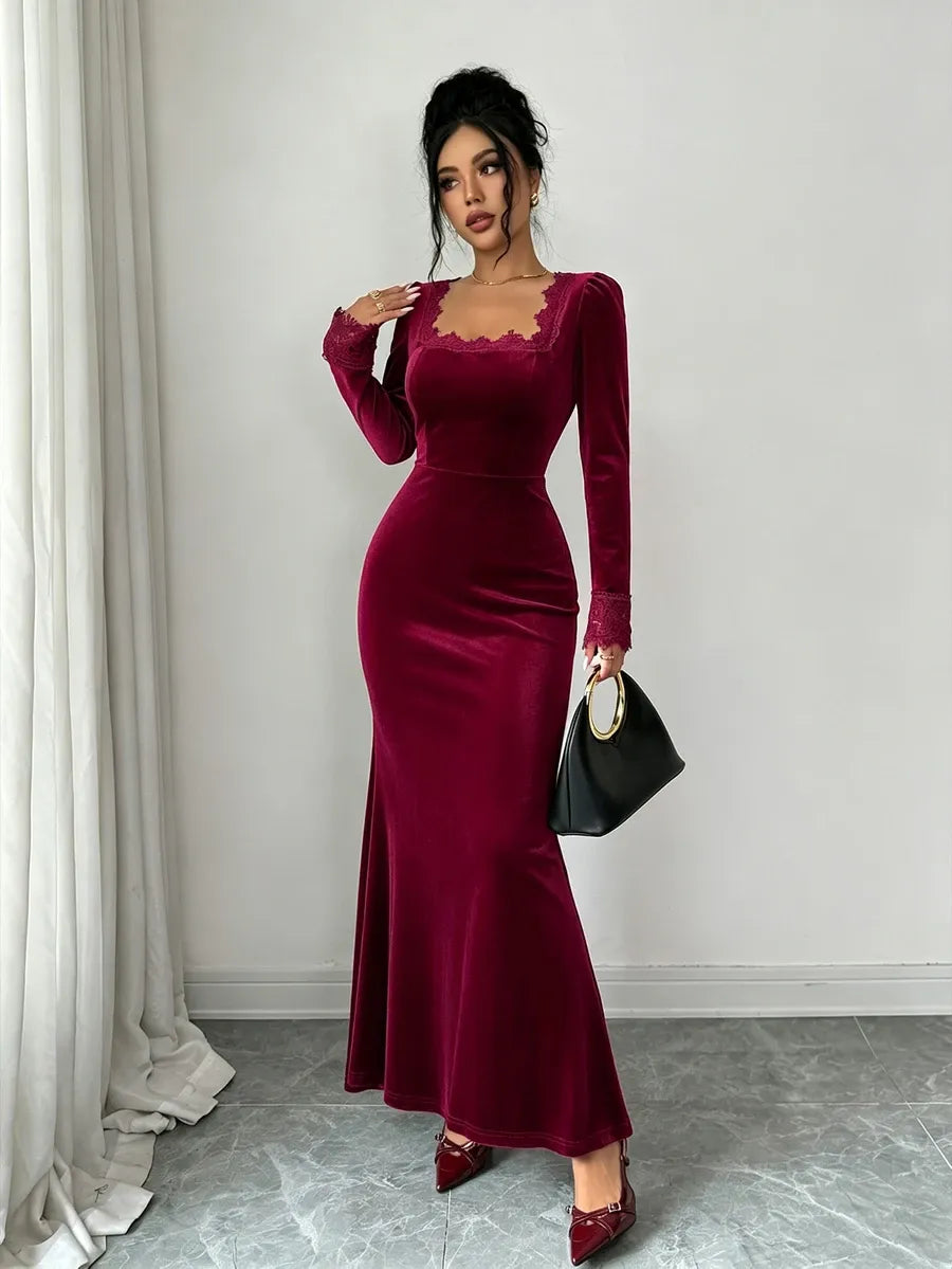 SHEIN Elenzga فستان طويل بياقة مربعة وأكمام طويلة وتطريز دانتيل وذيل حورية البحر بلون أحمر