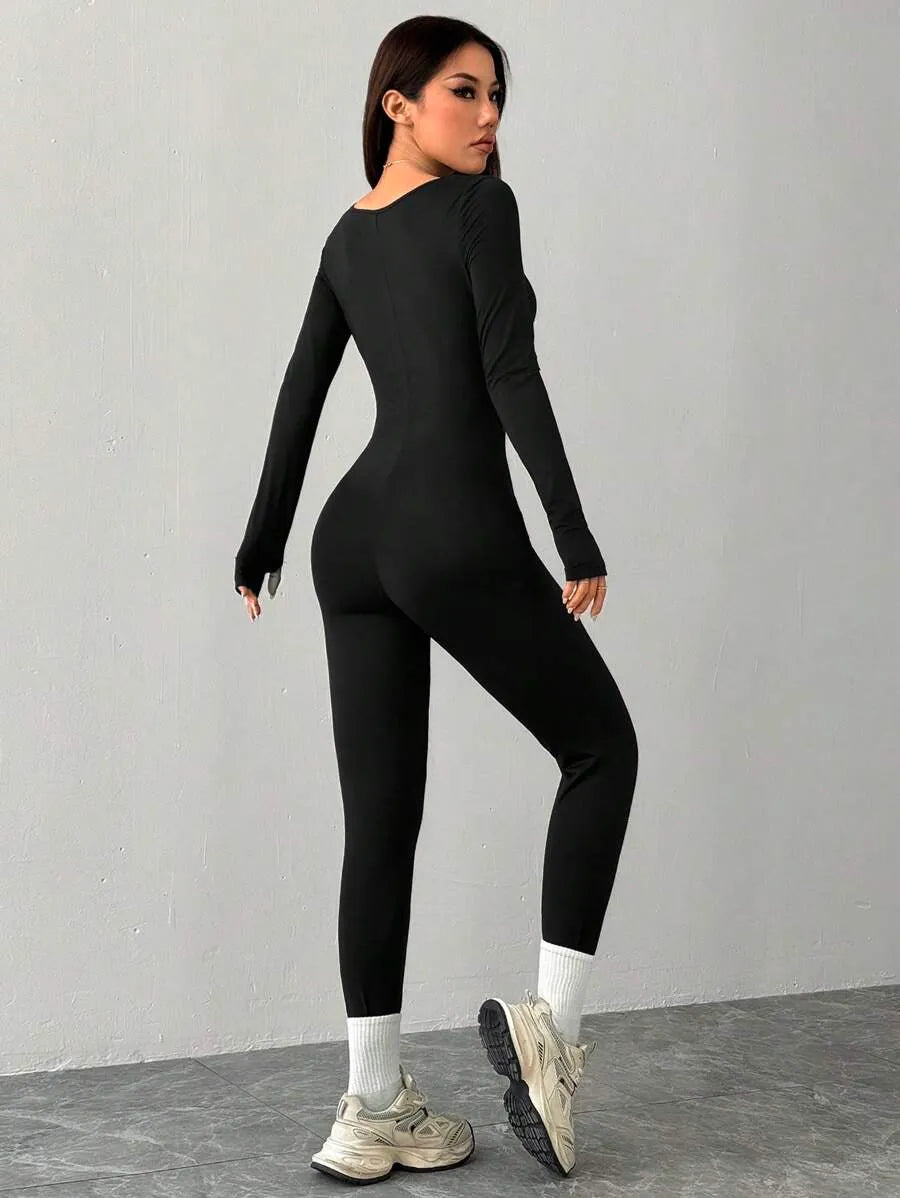 SHEIN PETITE  جمبسوت رياضية سوداء بفتحة إبهام وفتحة رقبة مربعة من