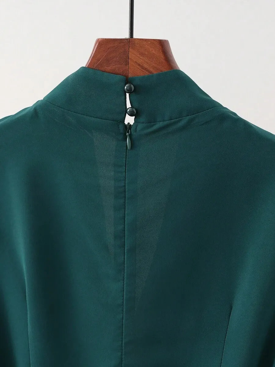 SHEIN GlowEve جمبسوت نسائي بخصر عالٍ وحزام وساق واسعة بجيوب بلون أخضر داكن