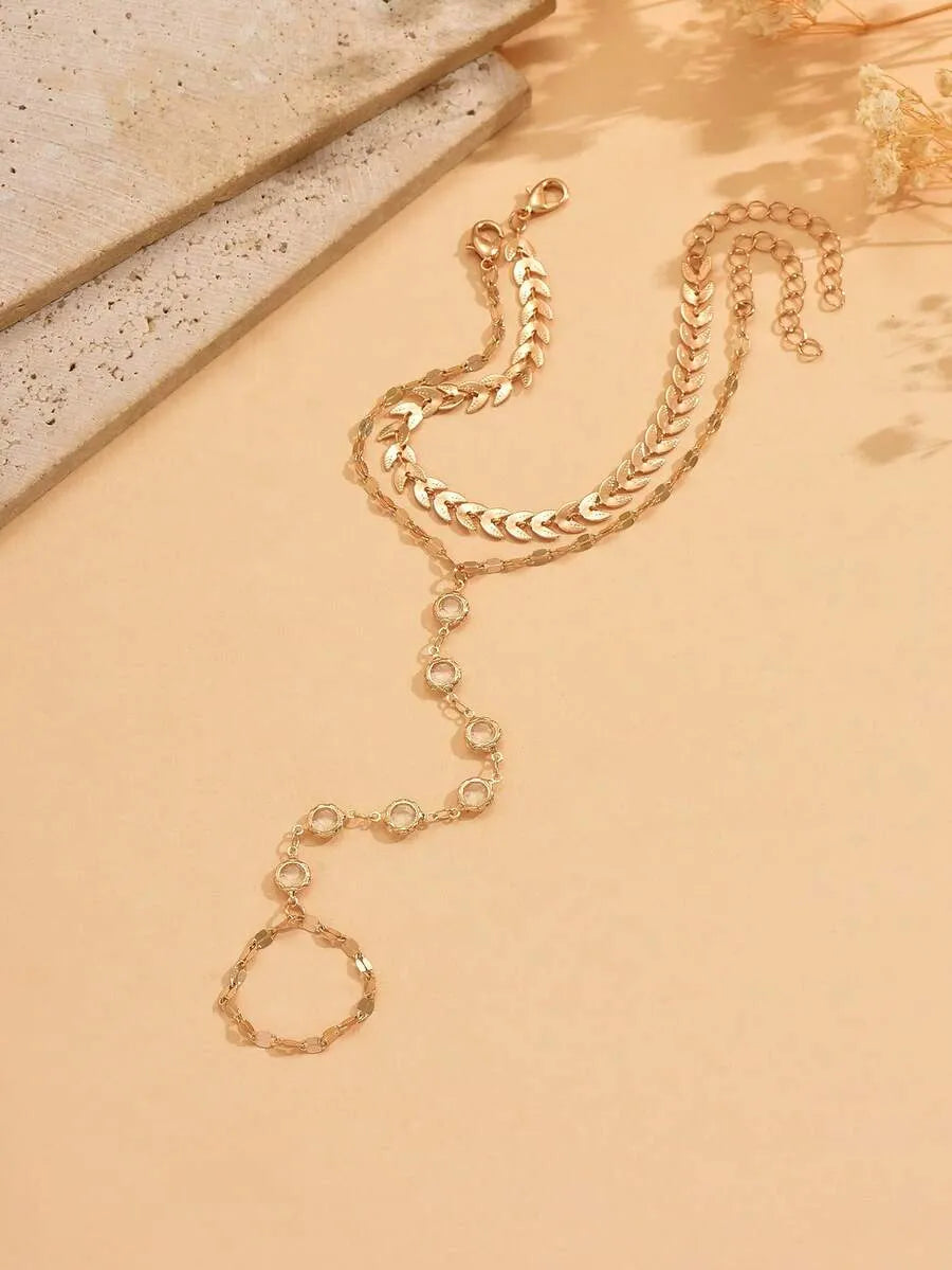 SHEIN أساور معدنية ذهبية على شكل عظم السمك مع خرز بلوري قطعتان