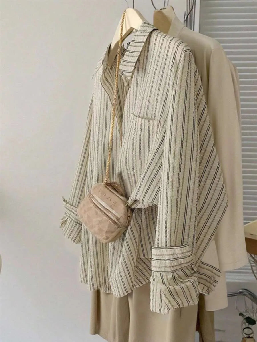 SHEIN INAWLY قميص نسائي فضفاض طويل بياقة وأكتاف منخفضة وجيب بلون كاكي