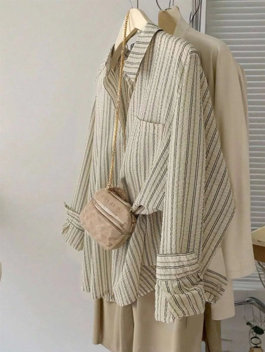 SHEIN INAWLY قميص نسائي فضفاض طويل بياقة وأكتاف منخفضة وجيب بلون كاكي
