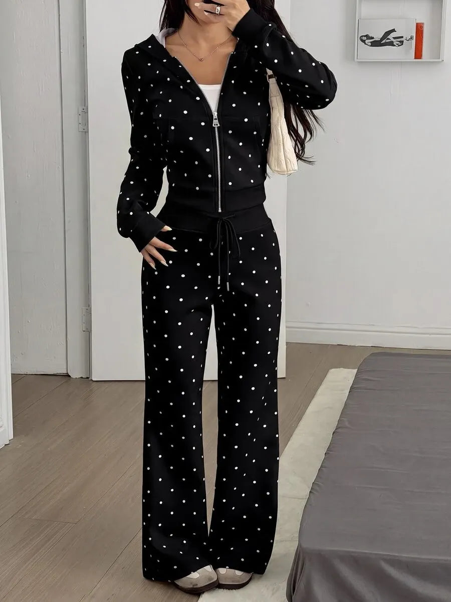 SHEIN EZwear طقم نسائي قطعتين جاكيت قصير بقبعة وبنطال واسع بلون الأسود والأبيض