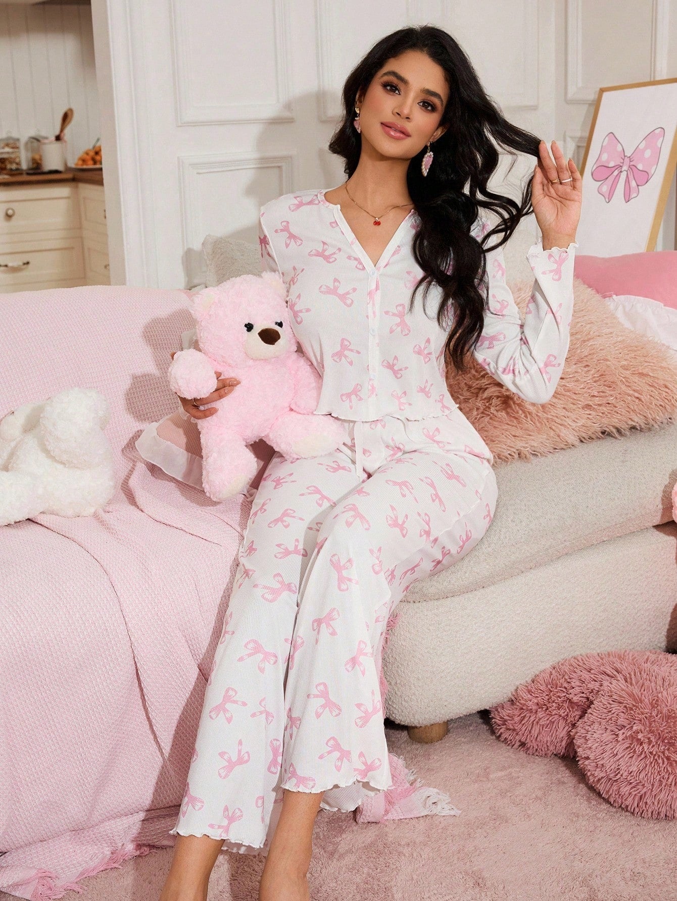 SHEIN Snug Zone طقم بيجامة نسائي وردي مطبوع بالفيونكة