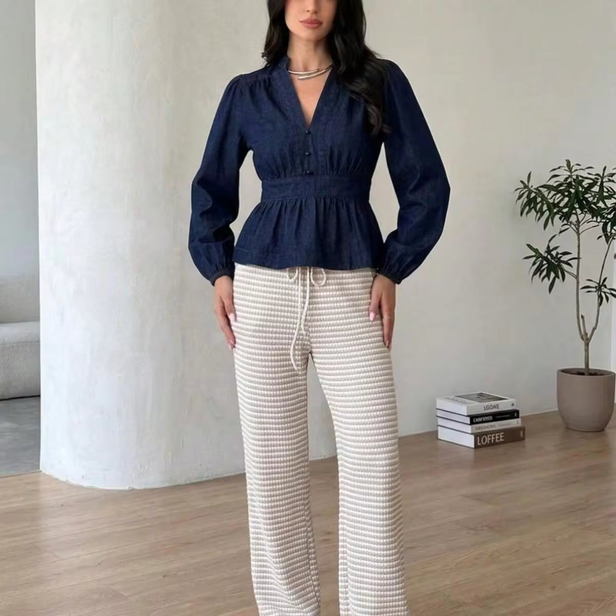 SHEIN Comfortcana بنطال نسائي كاجوال مخطط بخصر برباط بلون كاكي
