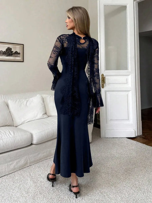 SHEIN Elenzga فستان طويل بتصميم ذيل السمكة ودانتيل أزرق بحري