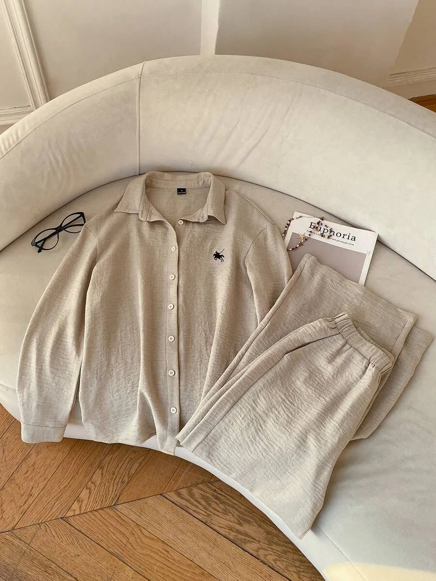 SHEIN EZwear بدلة كاجوال للنساء تتكون من قميص طويل الأكمام مطرز منسوج و بنطلون