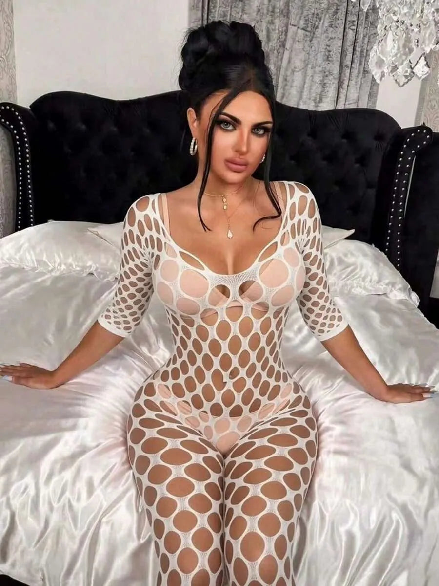 SHEIN ChaseTheNight بودي نسائي شبكي مفرغ وشفاف بحمالات رفيعة بلون أبيض