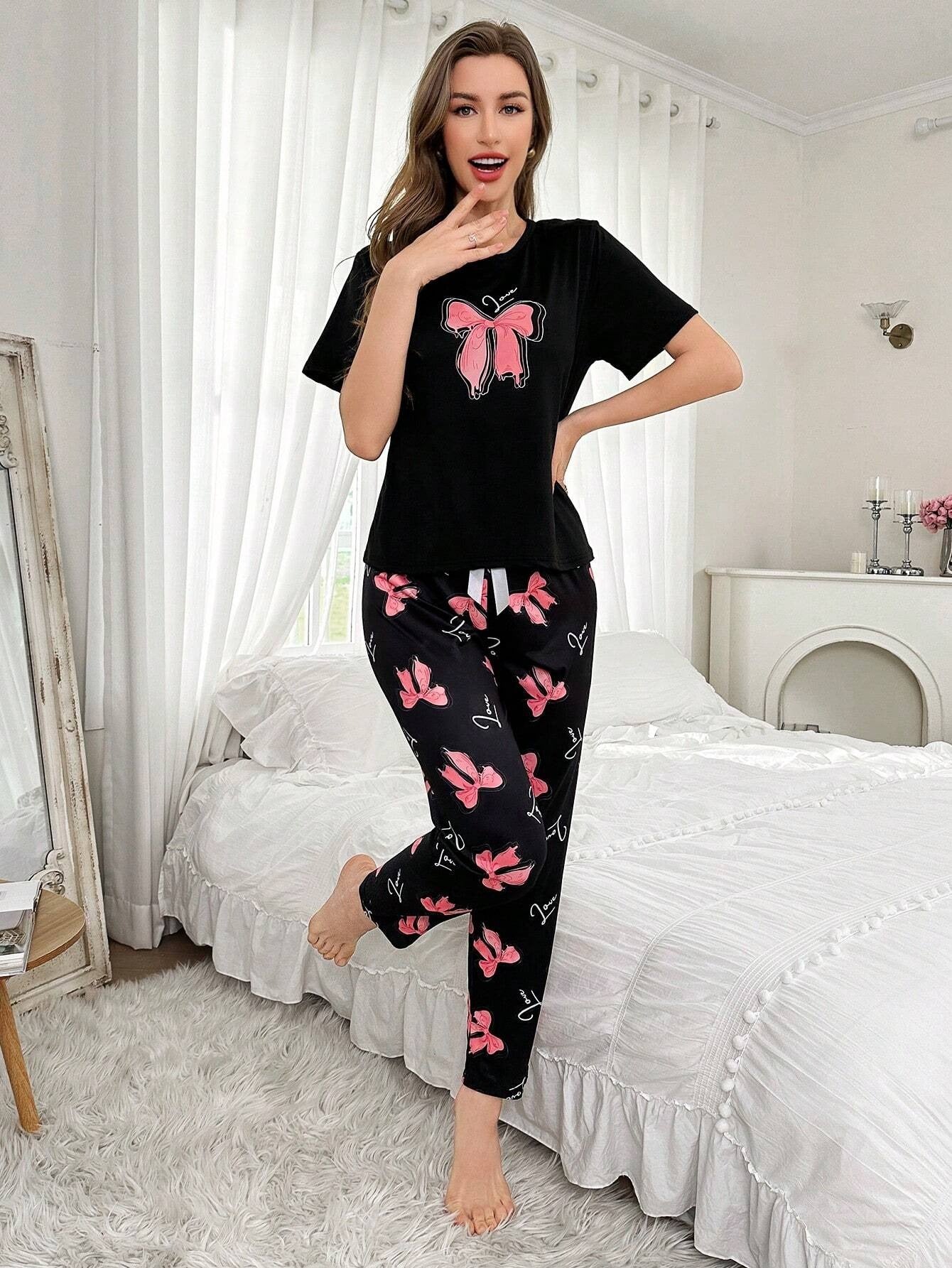 SHEIN طقم بيجامة نسائي علوية كم قصير مطبوع بربطة عنق وبنطال طويل