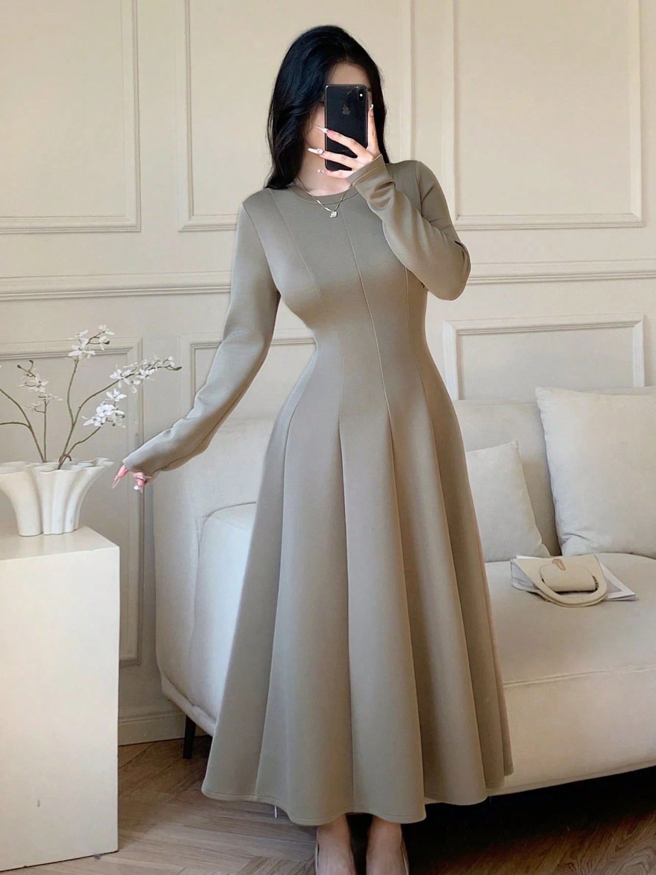 SHEIN Feyla فستان متوسط الطول بياقة مستديرة وأكمام طويلة بخصر مربوط