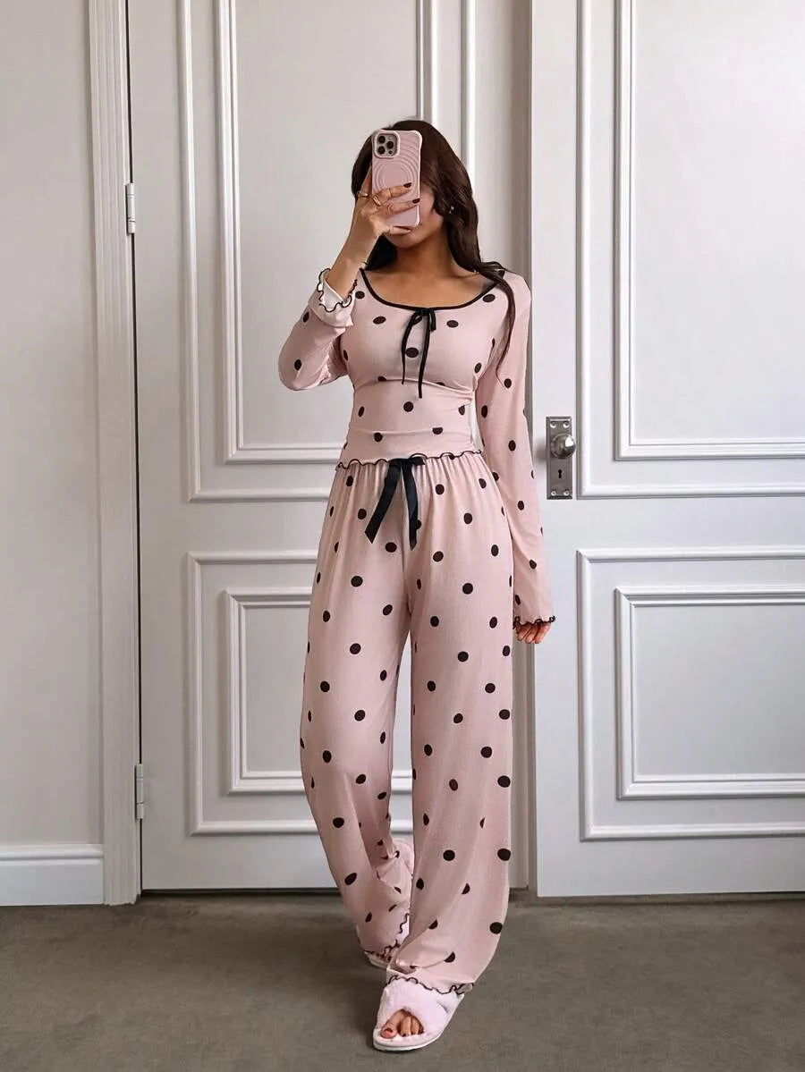 SHEIN Dream Adore طقم بيجامة قطعتين بتوب قصير بأكمام طويلة وطبعة نقاط بلون وردي